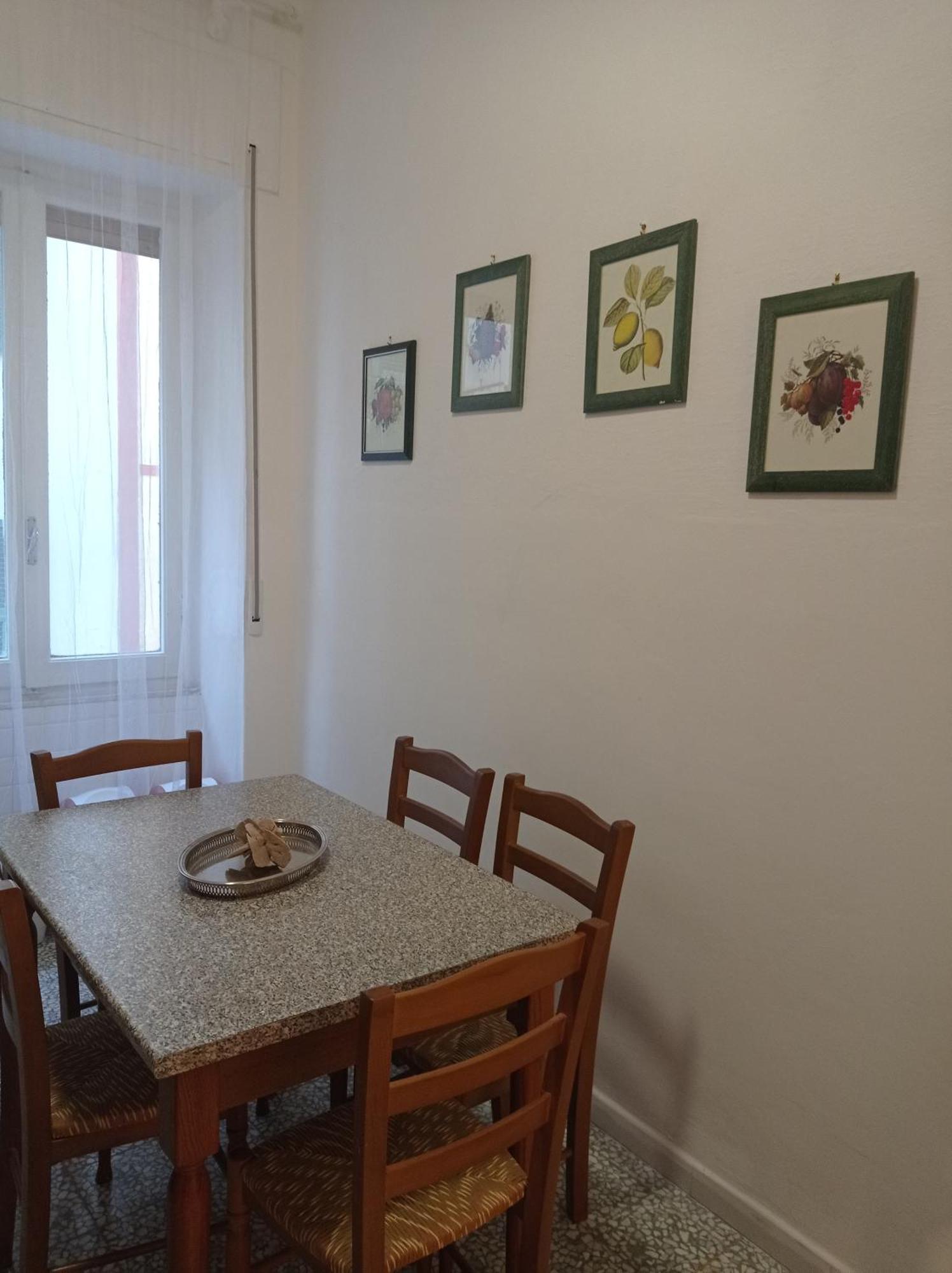 A La Gare Apartment La Spezia Bagian luar foto